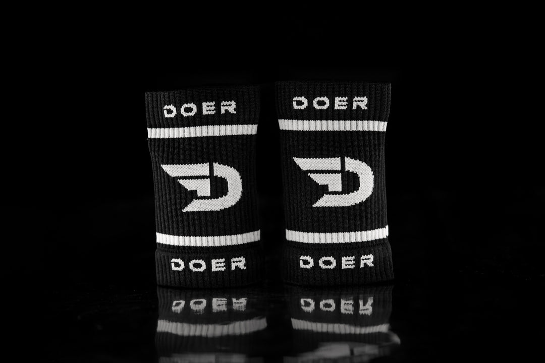 T-SHIRT MURPH MEMORIAL DAY - BLACK + DOER SWEAT BANDS (COTTON)   - Doer Fitness