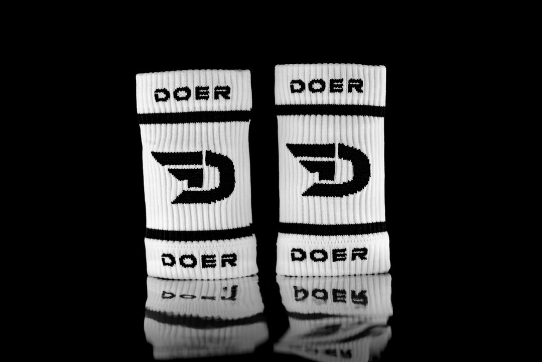 T-SHIRT MURPH MEMORIAL DAY - GREY + DOER SWEAT BANDS (COTTON)   - Doer Fitness